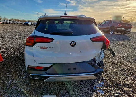 2021 Buick Encore Gx Essence z USA, uszkodzony, nr VIN KL4MMFSL2MB161986